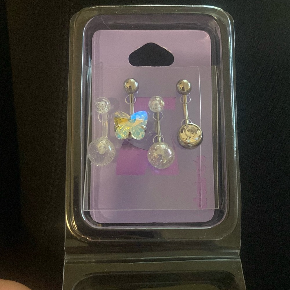 Claire’s belly button rings (4 pack)
